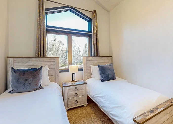 Near Hiking & Biking! Flagstaff W/ Grill Holiday home