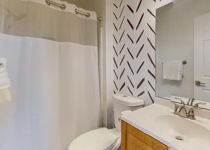 Near Hiking & Biking! Flagstaff W/ Grill Holiday home